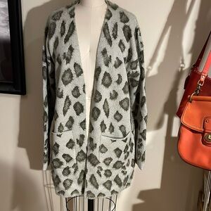 NWOT Leopard pattern eyelash cardigan